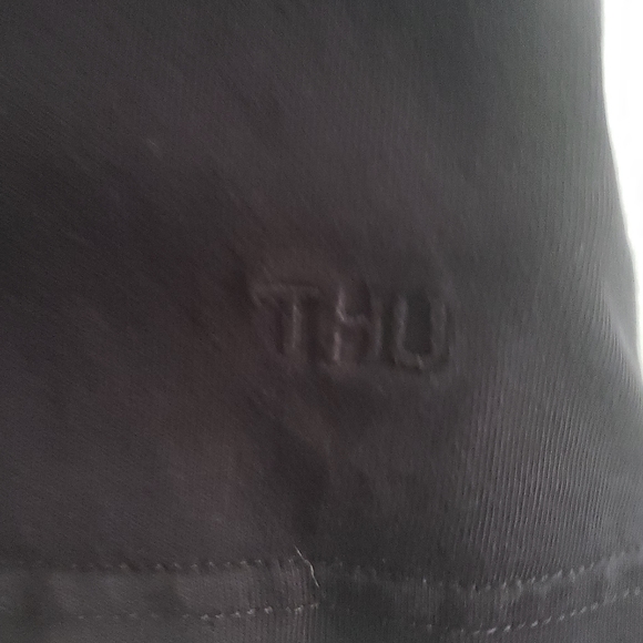 SON OF A TAILOR  V Neck - Picture 5 of 10